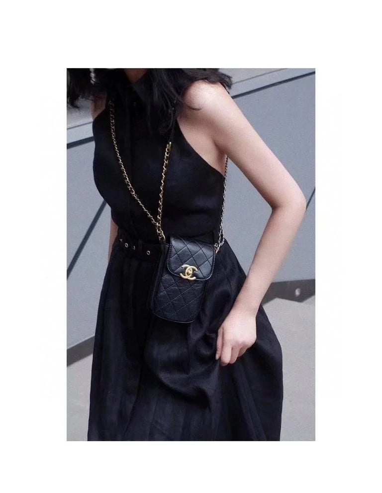 【24小時網站自助下單】🌸CHANEL海外專櫃VIP Gift 中古超級贈品手機包 | 預訂約4-6星期 娉婷貿易公司 Exquisite Beauty Trading Company