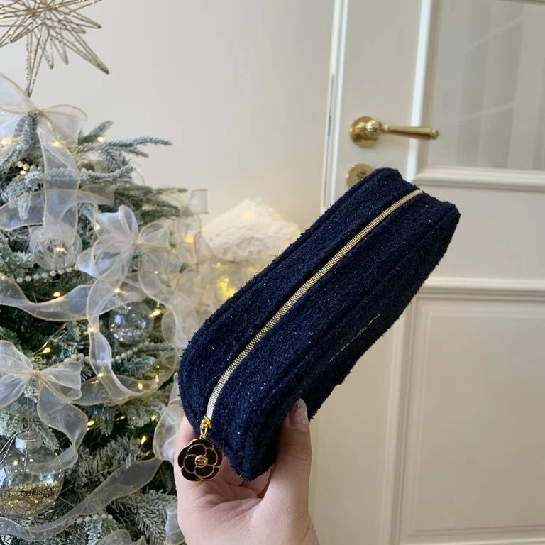 【24小時網站自助下單】🌸Chanel 🌠聖誕節限定化妝包 | 預訂約4-6星期