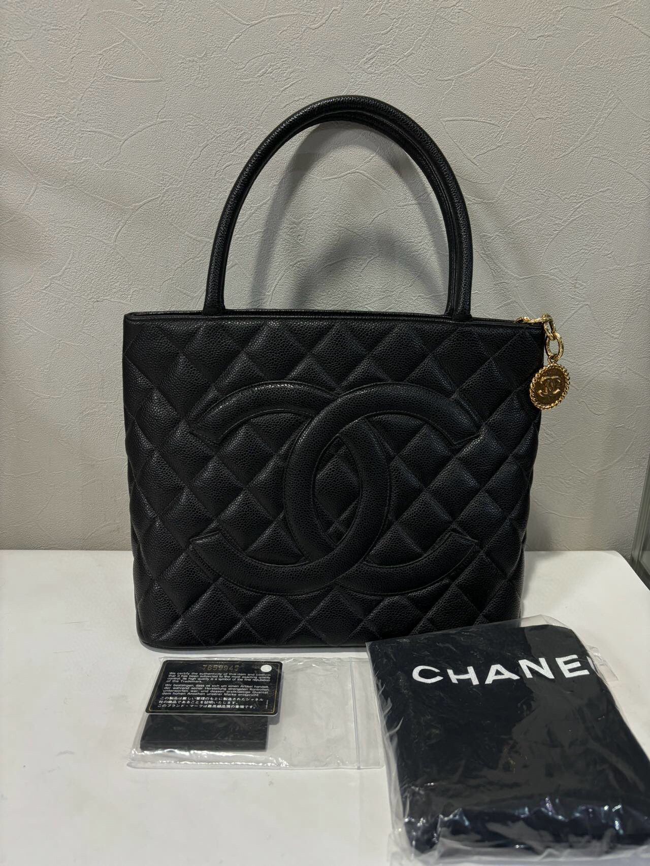 💫日本中古品代購 🌸Chanel 黑金荔枝皮希爾頓 100%正品 | 預訂約2-3星期(pm報價)