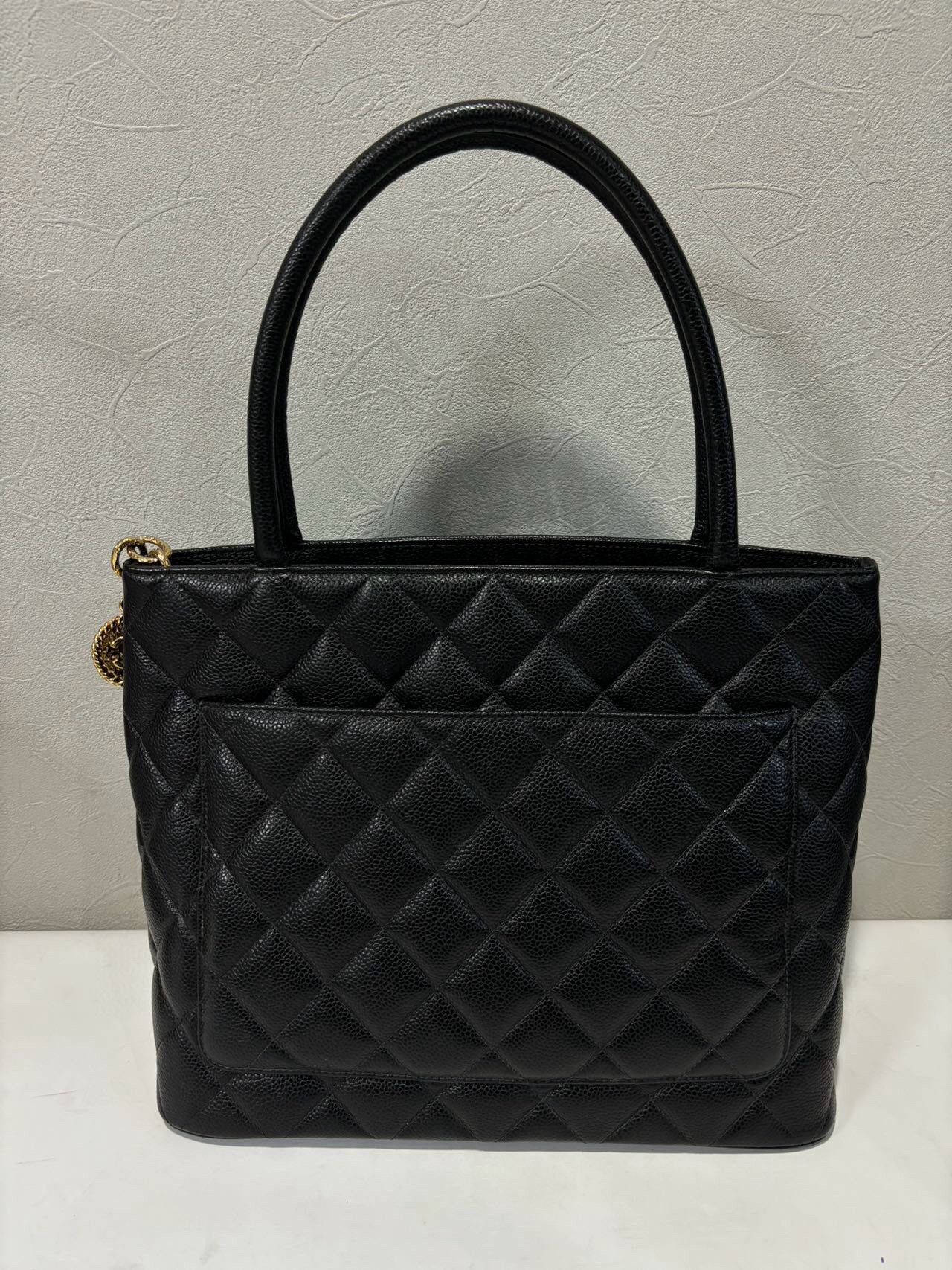 💫日本中古品代購 🌸Chanel 黑金荔枝皮希爾頓 100%正品 | 預訂約2-3星期(pm報價)