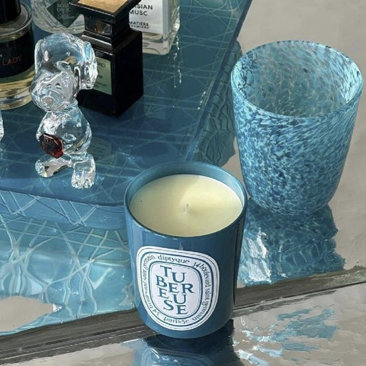💫 夏日提升幸福感的Diptyque香氛蠟燭孔雀藍的杯身+經典晚香玉香 190g蠟燭 | 預訂約3-4星期