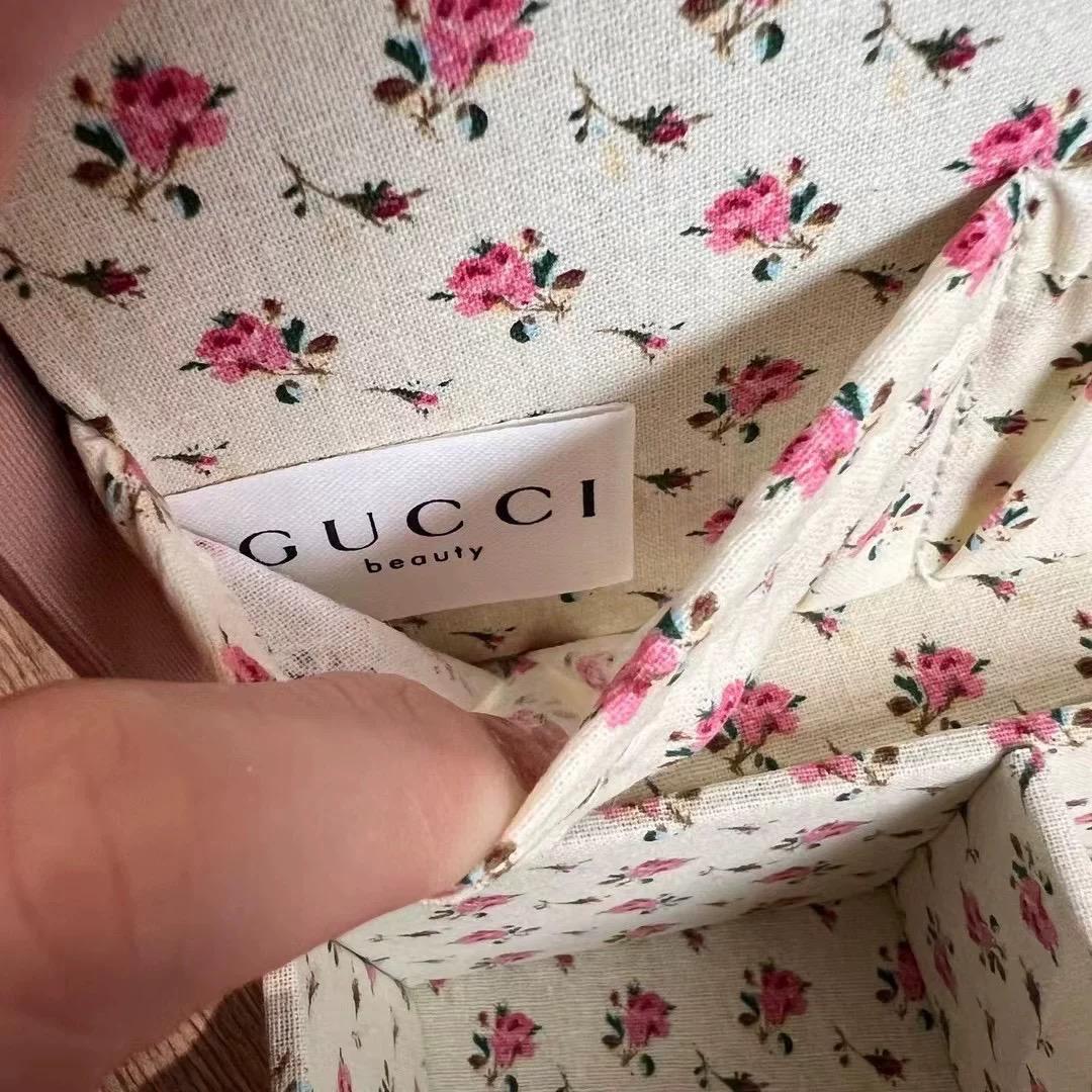 💫 美國直送Gucci Beauty 專櫃贈品粉色碎花首飾盒化妝箱 (美國免稅貨)&nbsp;| 預訂約8月中至尾