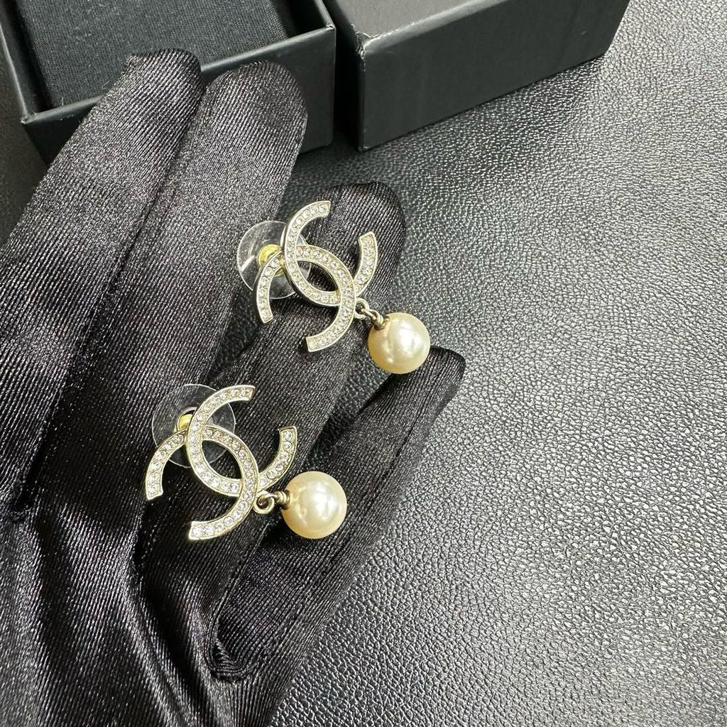 🌸日本中古品代購 香奈兒新款雙C logo珍珠耳釘 | 預訂約2-3星期