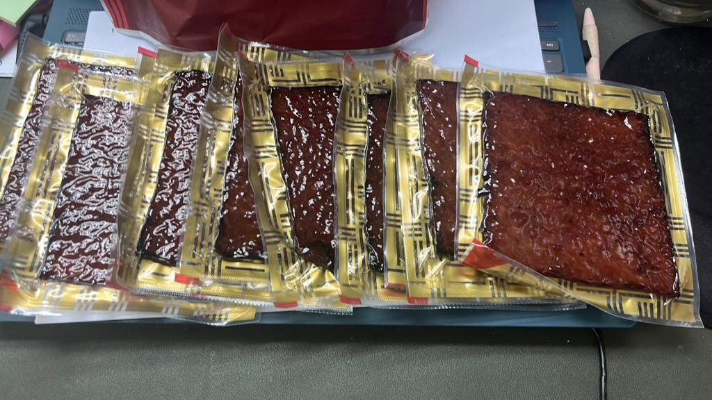 現貨🌸🇲🇾馬來西亞【正】肉乾大王炭燒豬肉乾 500g | 落單後約3-5個工作天寄出