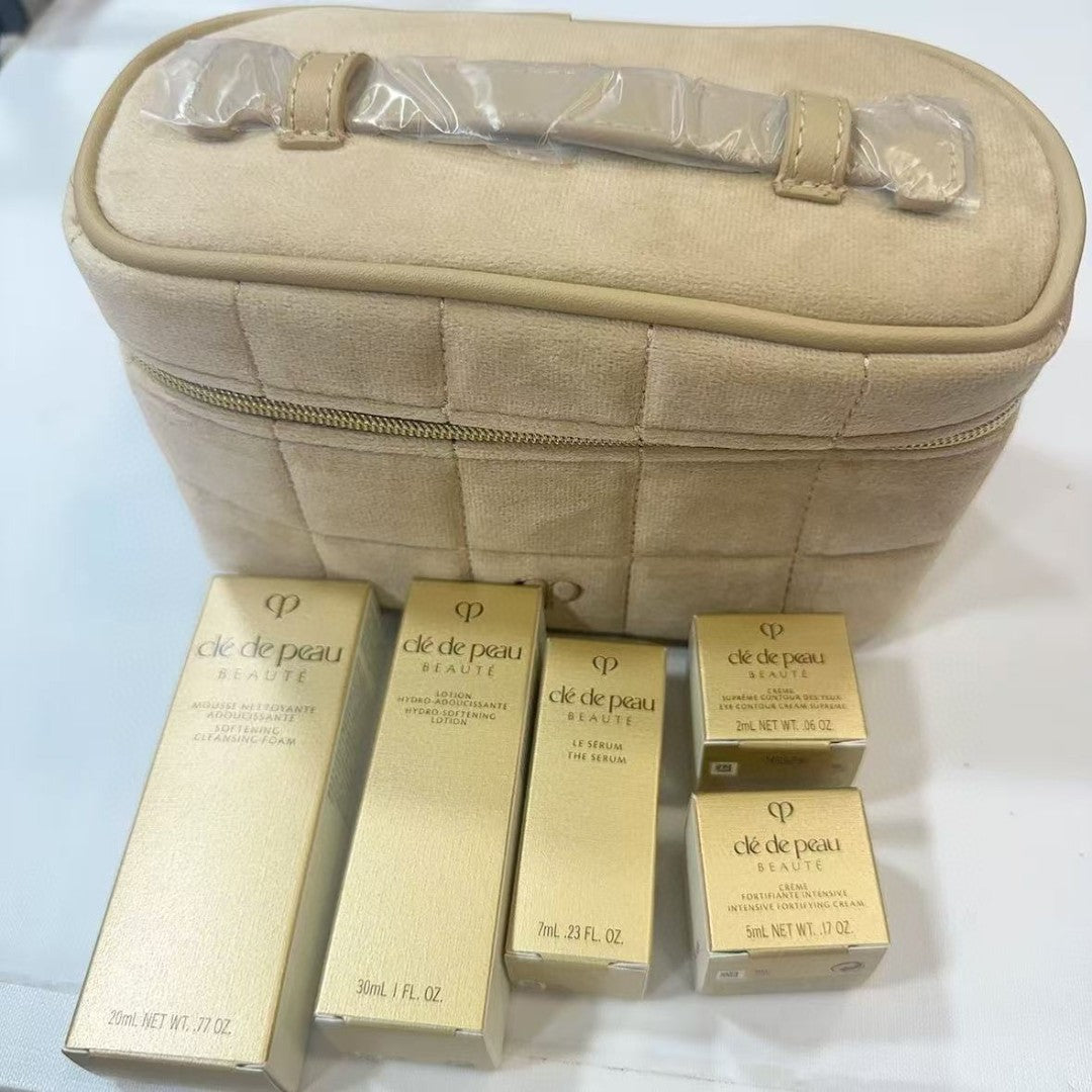 供應商現貨‼️只有50套‼️🌸CDP小樣套5件套 | 預訂 逢星期一，三返倉執貨 其後約3-5個工作天寄出