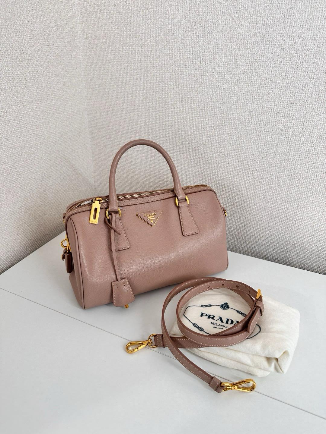 🌸日本中古品代購 PRADA普拉達2 WAY波士頓包/單肩包Saffiano | 預訂約2-3星期