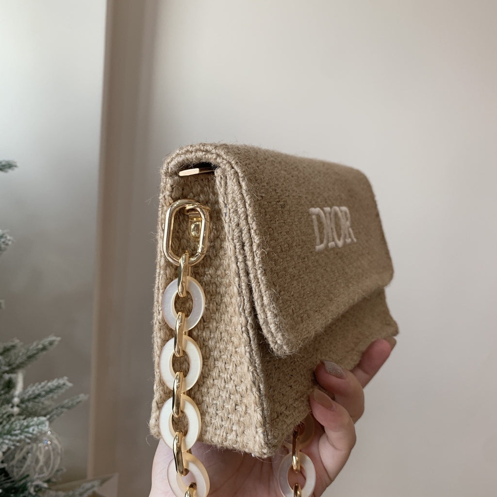 售完即止🌸DIOR Vic gift 超稀有贈品草編包(鏈條可拆取) | 預訂約4-5星期