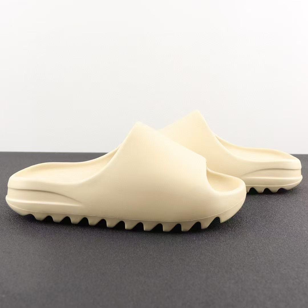 🌸Yeezy 椰子🌴拖鞋 | 預訂約3-4星期(自行備註顏色及尺寸)