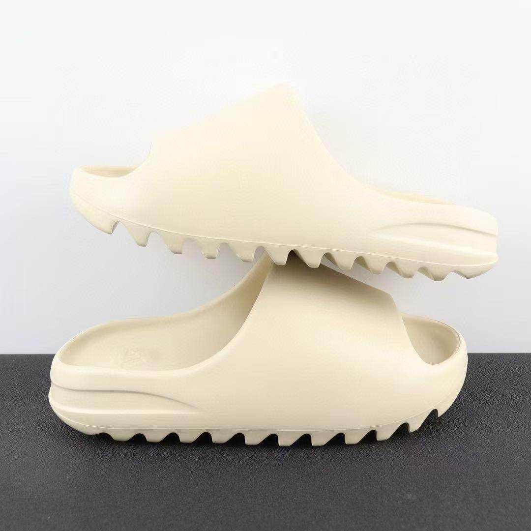 🌸Yeezy 椰子🌴拖鞋 | 預訂約3-4星期(自行備註顏色及尺寸)