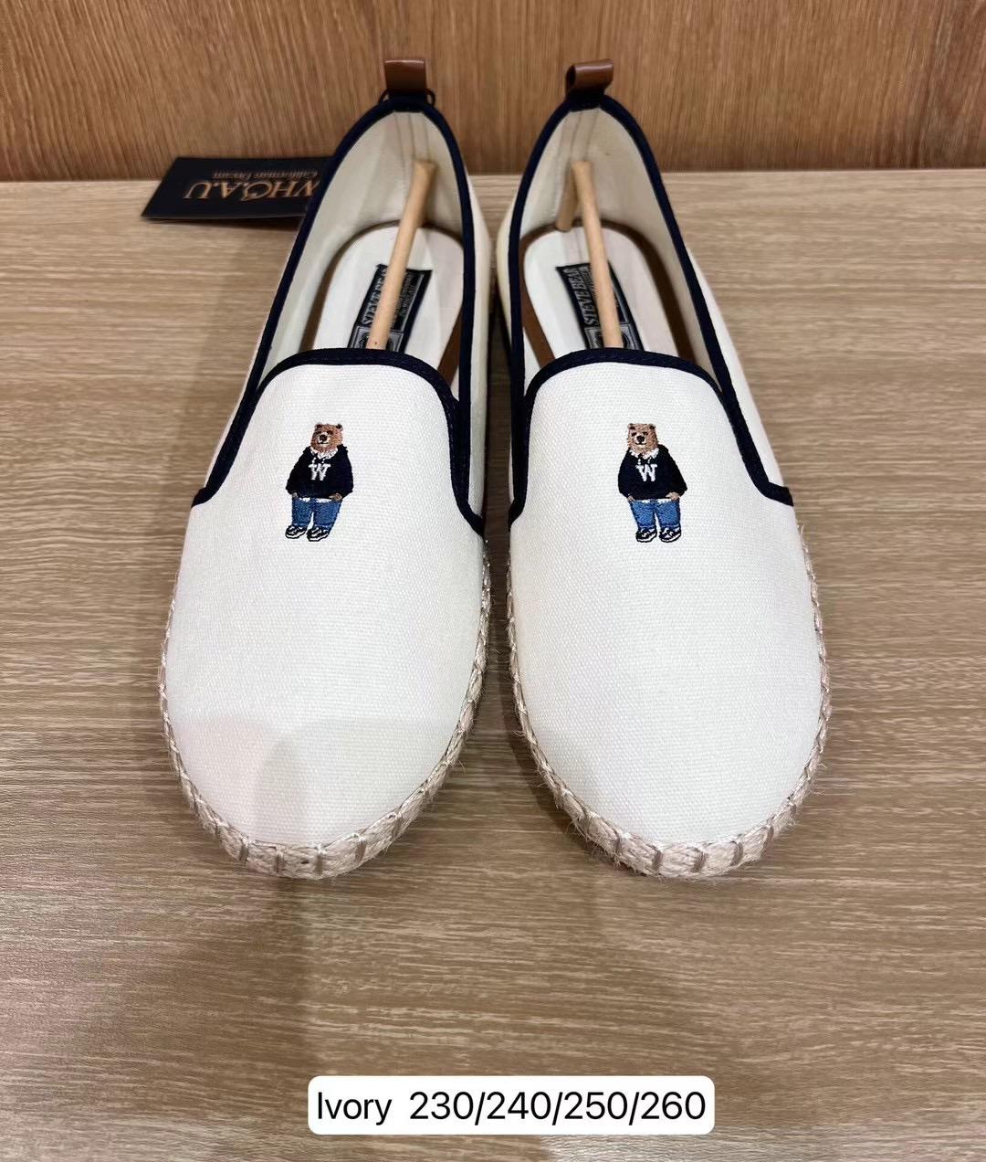 31/5截🌸🍊Who A U 韓國專門店/免稅店🍊2025年新款折扣優惠 小熊刺繡 漁夫鞋 | 預訂約3-4星期(自行備註顏色及尺寸)