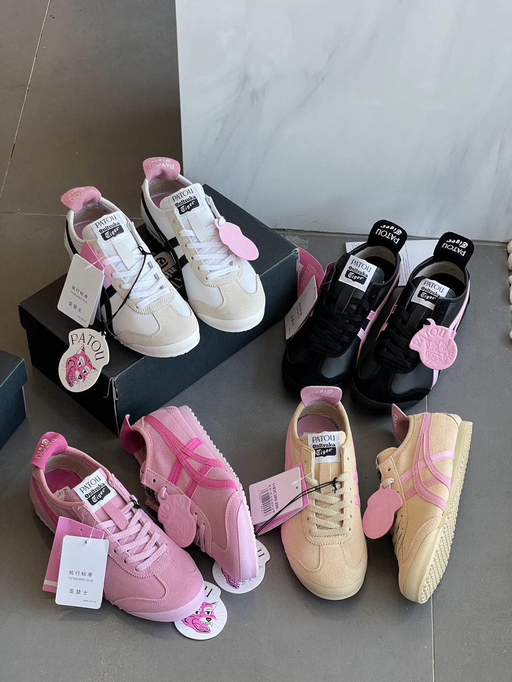 🌸💗 patou x Tiger鬼塚虎聯名來了 Tiger 值75週年之際 攜手今年迎來110週年的巴黎時裝品牌patou推出聯名系列 | 預訂約3-4星期(自行備註顏色及尺寸)