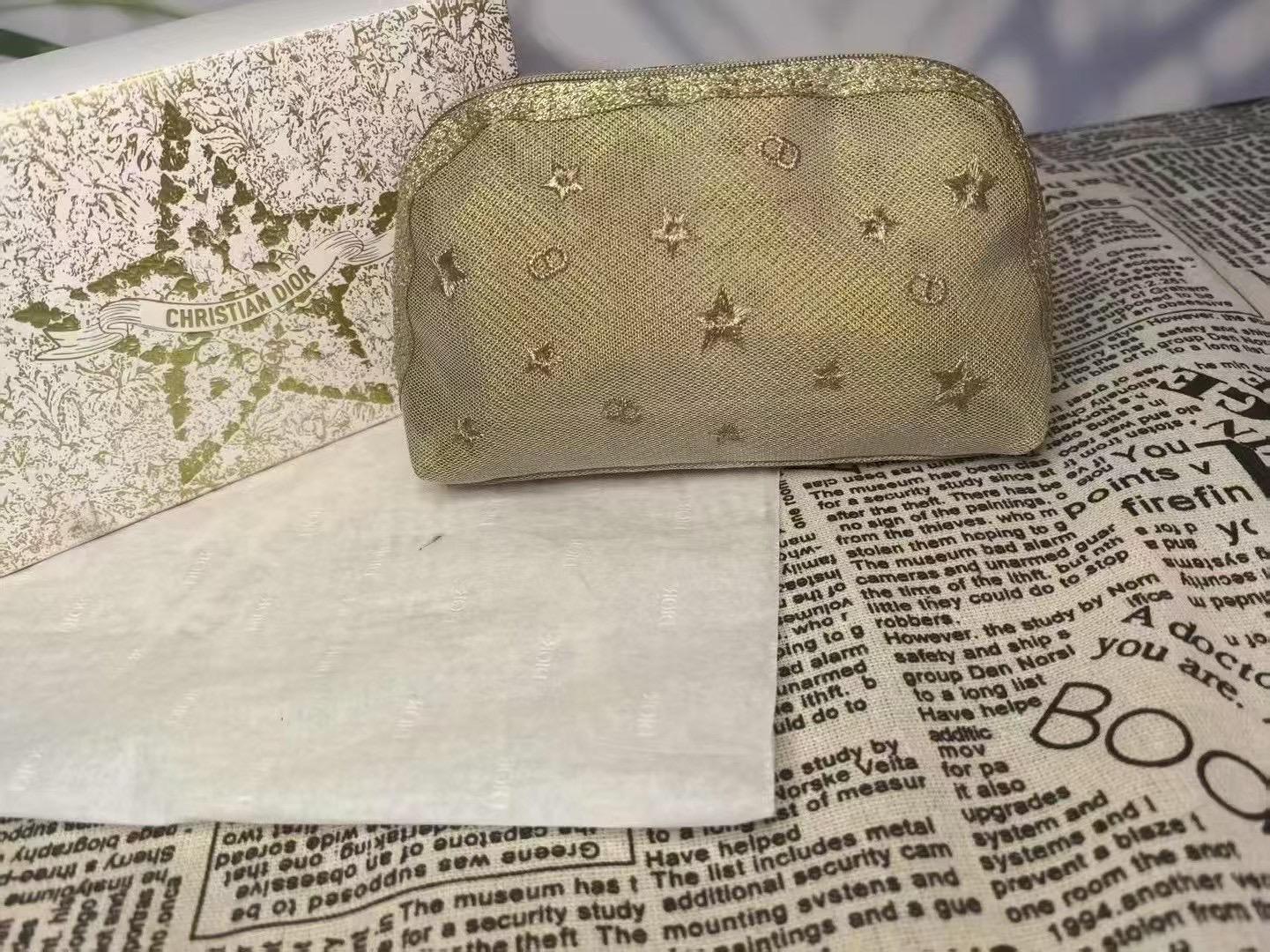 🌸DIOR 馬來西亞🇲🇾官網VIP化妝包 | 預訂約3-4星期