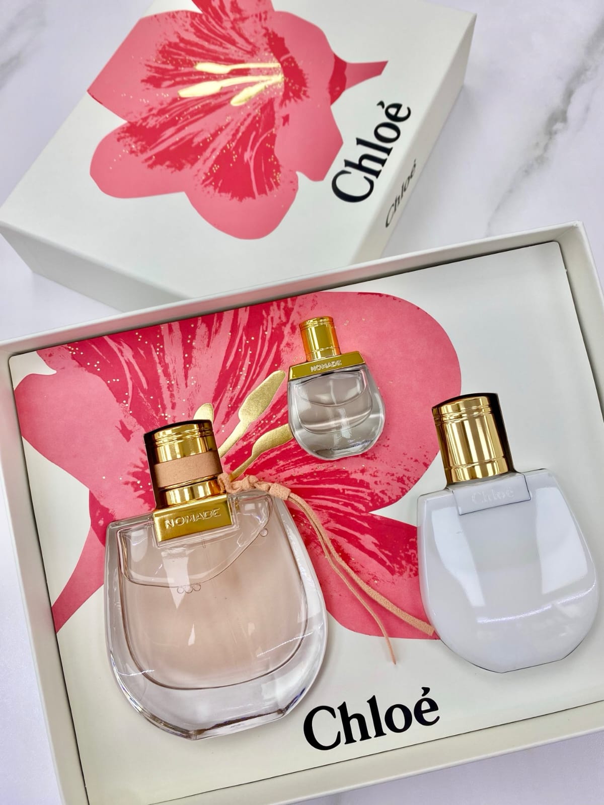 供應商現貨🌸免稅正品 Chloe Nomade Eau De Parfum Gift Set 蔻依流浪者小豬包淡香精套裝(淡香精75ml+5ml+身體乳100ml) | 預訂 逢星期一，三返倉執貨 其後約3-5個工作天寄出