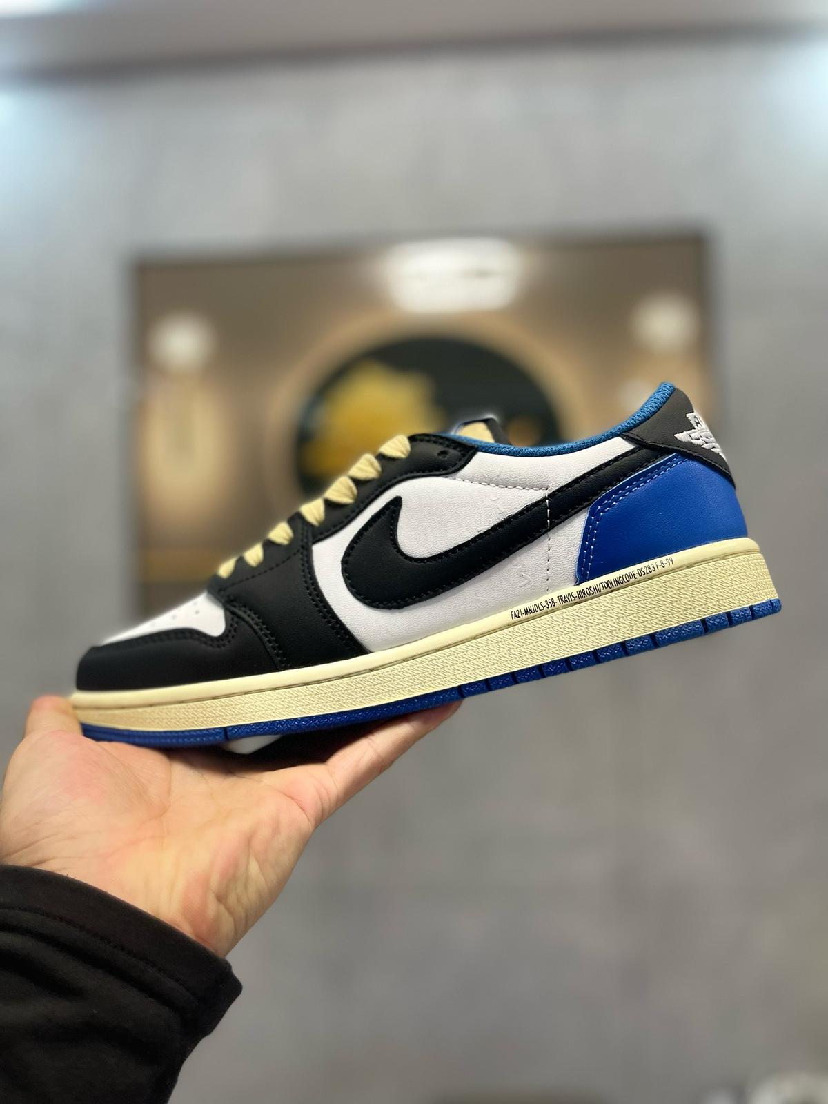 🌸AJ1倒勾Travis Scott x Air Jordan 1 ” Reverse Mocha “ AJ1喬1 TS 閃電 聯名倒鈎 低幫文化籃球鞋#黑+白+藍+淡黃 | 預訂約3-4星期(自行備註尺寸)