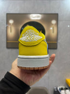 🌸AJ1倒勾Travis Scott x Air Jordan 1 ” Reverse Mocha “ AJ1喬1 TS 閃電 聯名倒鈎 低幫文化籃球鞋#黃+藍+白 | 預訂約3-4星期(自行備註尺寸)