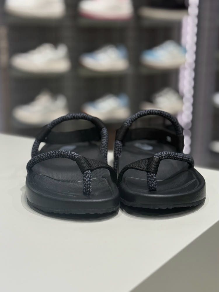 🌸🇰🇷The North Face TRAVEL FLIP-FLOP | 預訂約3-4星期(自行備註顏色及尺寸)