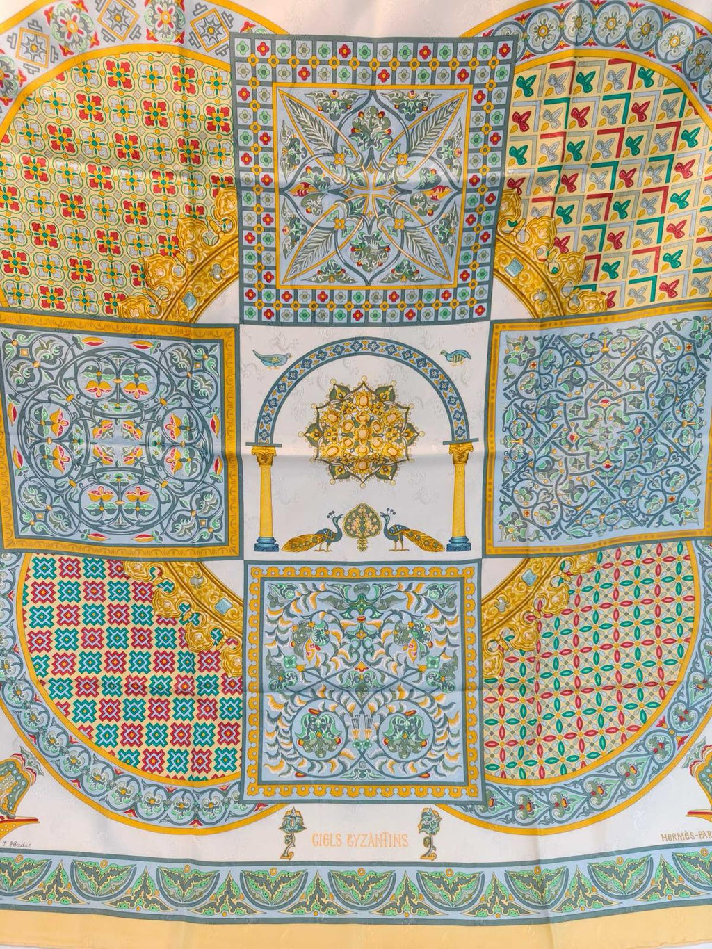 🌸日本中古品代購 愛馬仕絲巾88 x 88 cm | 預訂約2-3星期