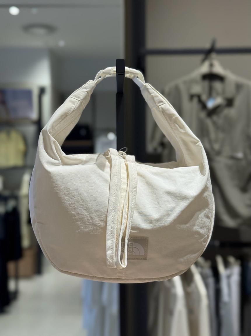 售完即止🌸韓國代購🇰🇷The North Face Urban tote bag Mini 返貨啦‼️‼️ | 預訂約3-4星期(自行備註顏色)