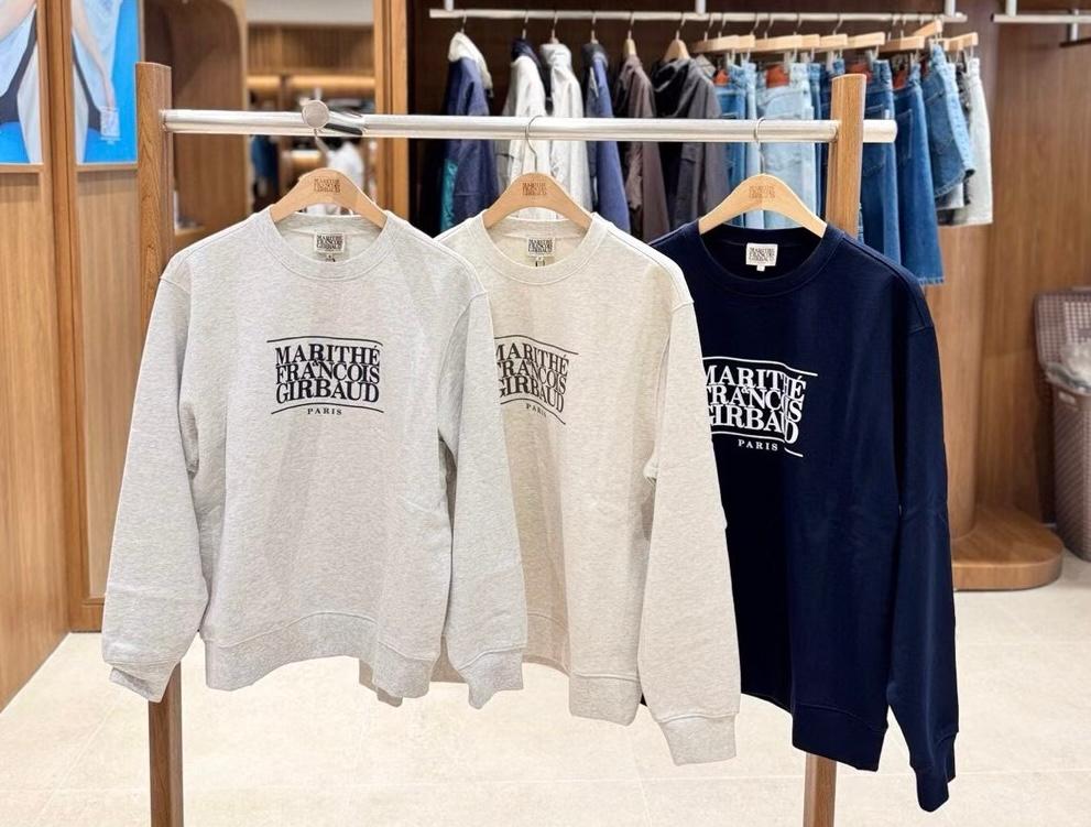 30/9截🌸MARITHE FRANCOIS GIRBAUD 韓國專門店/免稅店 2025年秋冬 最新款衛衣外套系列 折扣優惠‼️CLASSIC LOGO SWEATSHIRT | 預訂約3-4星期(自行備註顏色及尺寸)