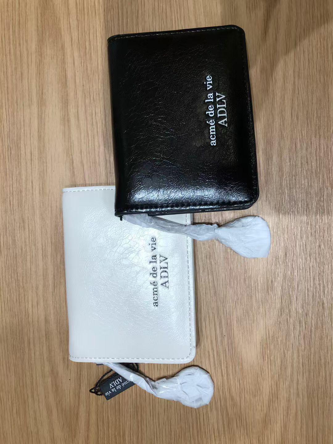 售完即止🌸韓國代購🇰🇷ADLV 銀包仔 | 預訂約3-4星期