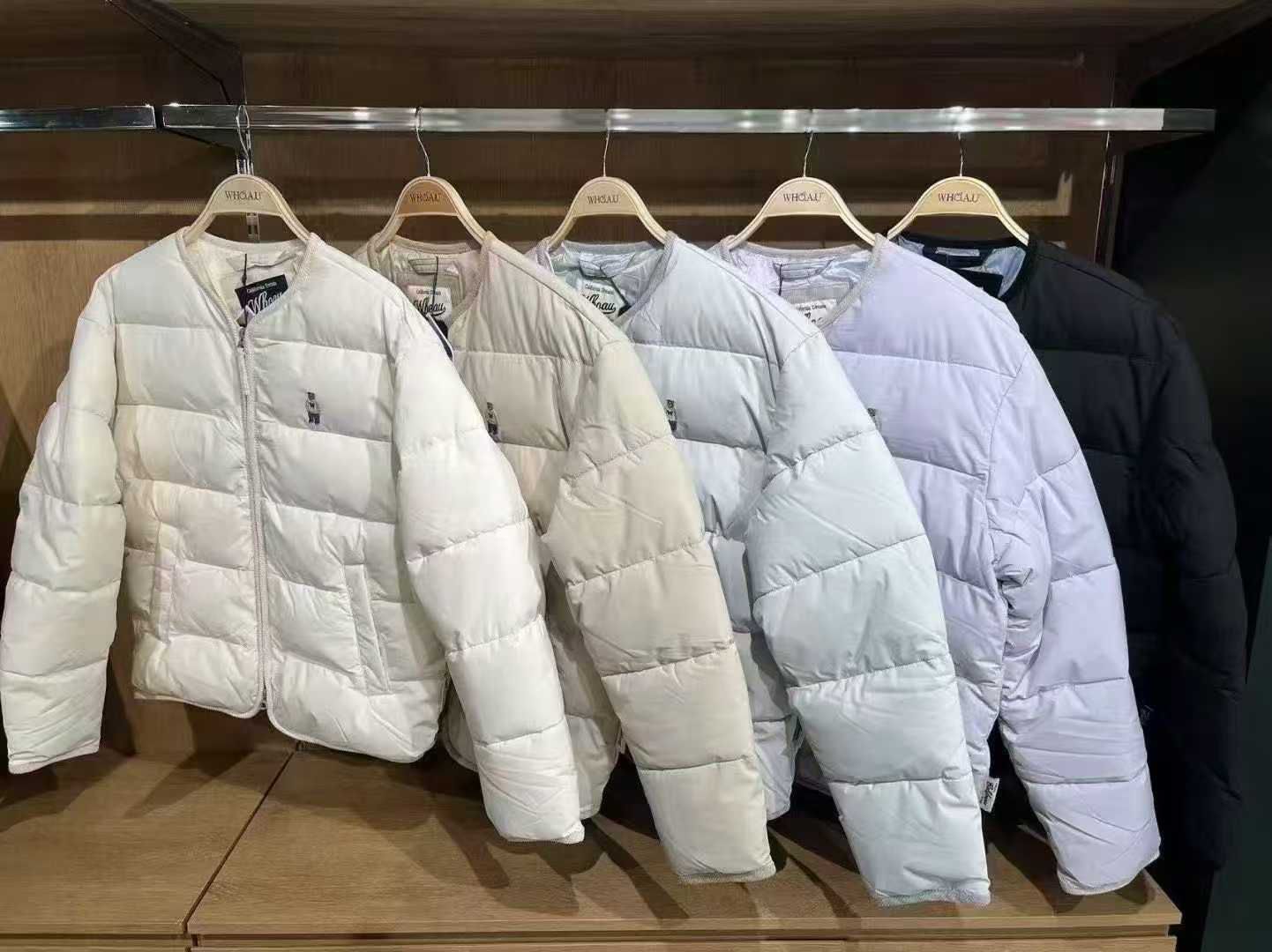 10月21日2300截🌸❤️Who a u 10月團❤️男女著都ok,薄款棉褸 Who a u # WH1229 | 預訂約11月初至中