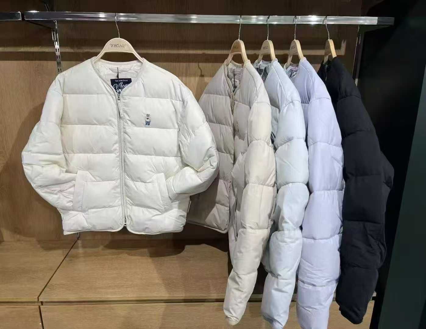 10月21日2300截🌸❤️Who a u 10月團❤️男女著都ok,薄款棉褸 Who a u # WH1229 | 預訂約11月初至中