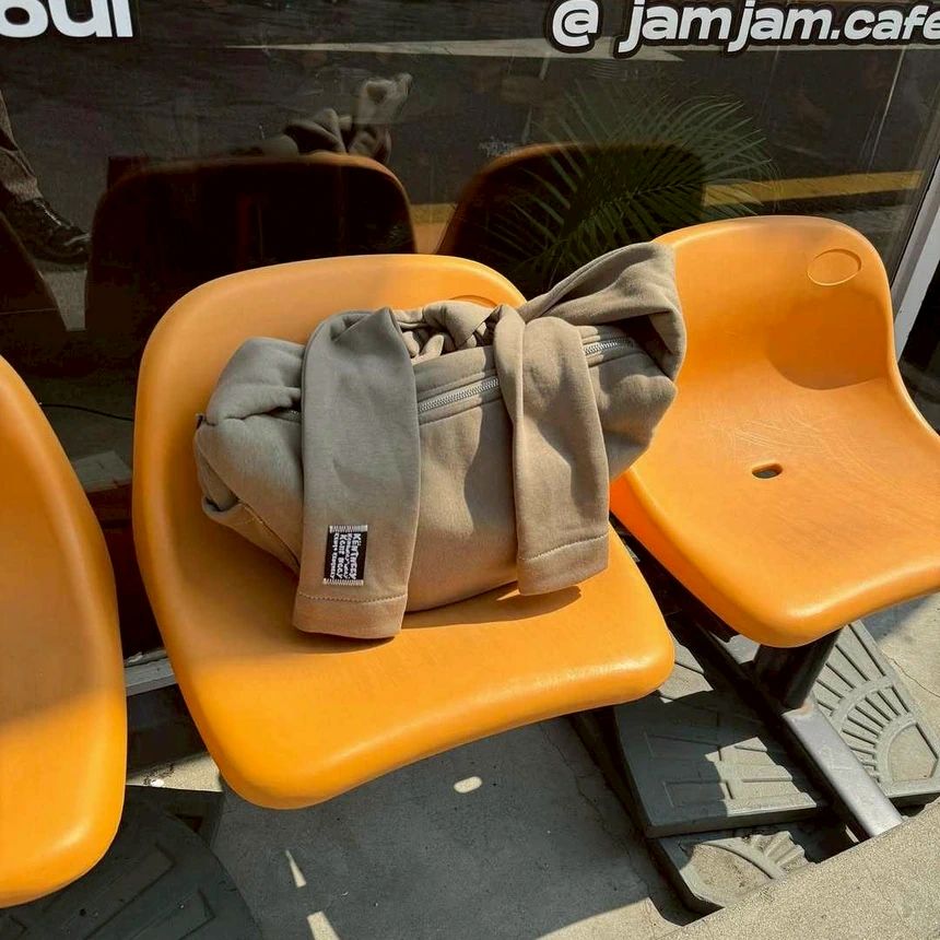 20/10/2025截🌸🇹🇭Kentneey Daily Windy 兩用袋 | 預訂約3-4星期(WHATSAPP圈圖)