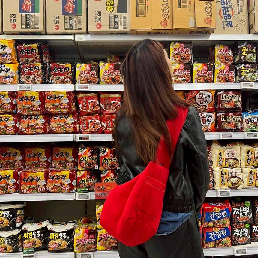 20/10/2025截🌸🇹🇭Kentneey Daily Windy 兩用袋 | 預訂約3-4星期(WHATSAPP圈圖)