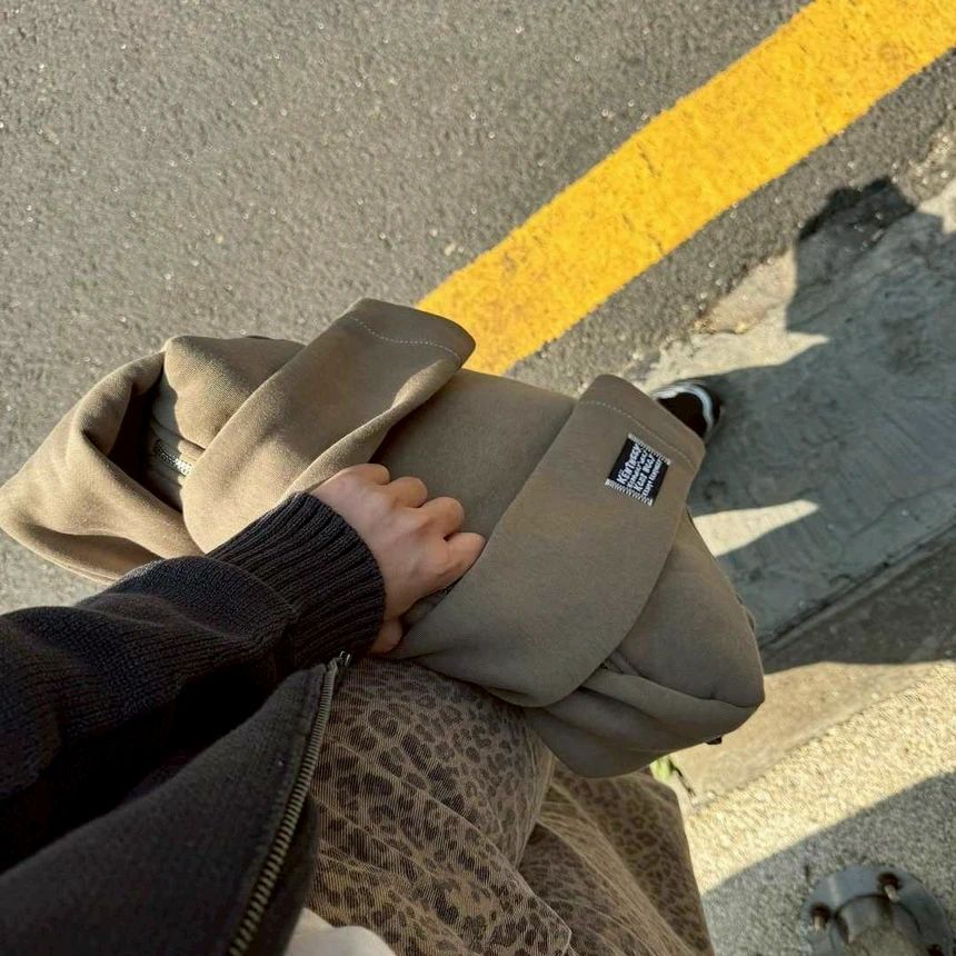 20/10/2025截🌸🇹🇭Kentneey Daily Windy 兩用袋 | 預訂約3-4星期(WHATSAPP圈圖)