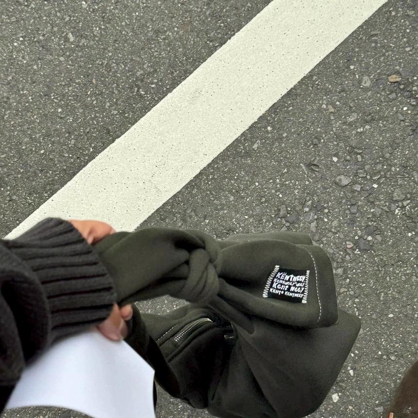 20/10/2025截🌸🇹🇭Kentneey Daily Windy 兩用袋 | 預訂約3-4星期(WHATSAPP圈圖)