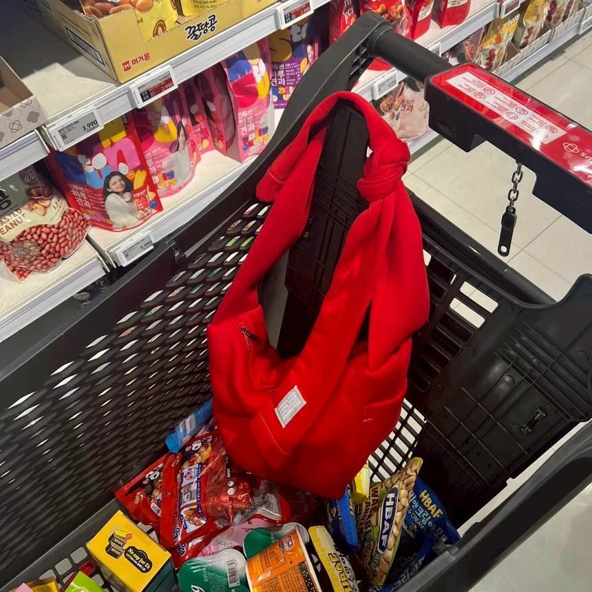 20/10/2025截🌸🇹🇭Kentneey Daily Windy 兩用袋 | 預訂約3-4星期(WHATSAPP圈圖)