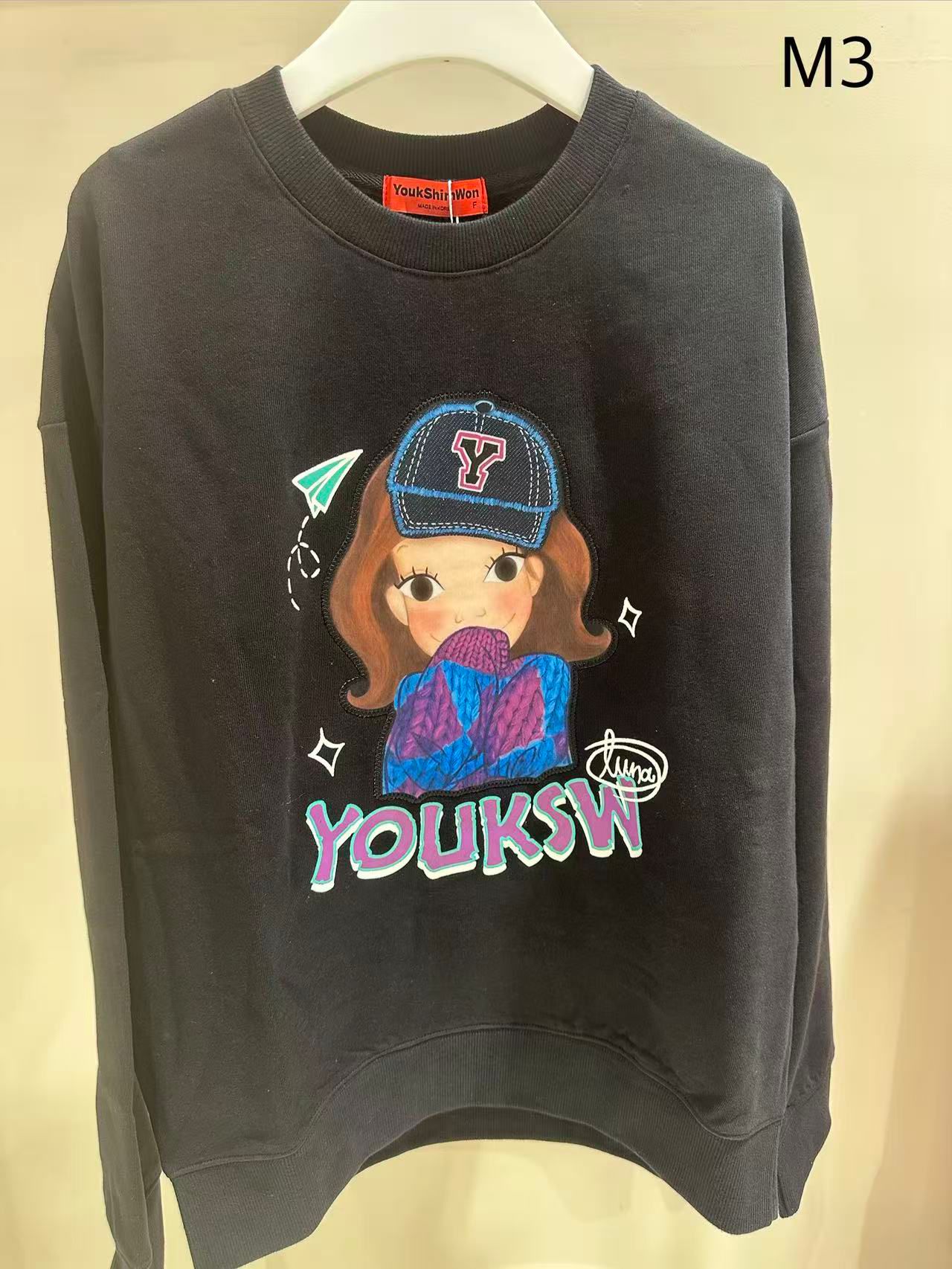 30/10截🌸‼️數量有限‼️售完即止‼️YOUKSHIMWON 陸心媛專門店/免稅店‼️YOUKSHIMWON 陸心媛10月半價款又嚟啦‼️ 最抵買系列🈹💕2025年最新款長袖衛衣💕M1-M14，M30-M32 | 預訂約3-4星期