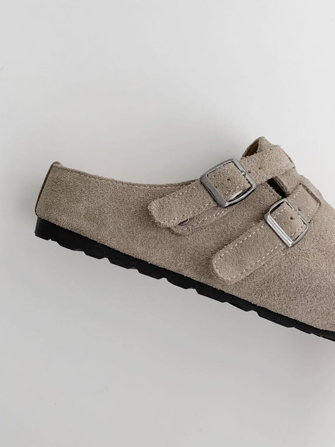 31/10截🌸👟韓國東大門自家品牌Naali Seoul 👟韓國🇰🇷 牛皮輕便韓國半拖鞋 | 預訂約3-4星期