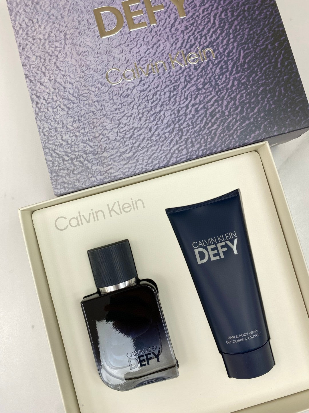 供應商現貨🌸免稅正品 Calvin Klein Defy Eau de Parfum CK肆意男淡香精 2件套(淡香精50ml+沐浴露100ml) | 預訂 逢星期一，三返倉執貨 其後約3-5個工作天寄出