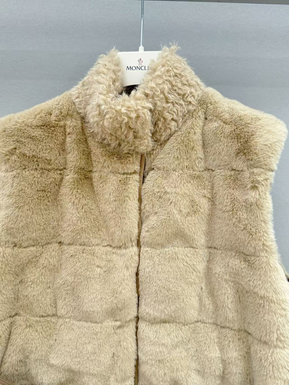 🌸Moncler Joui 人造毛皮泰迪熊羽絨背心 | 預訂約4-5星期