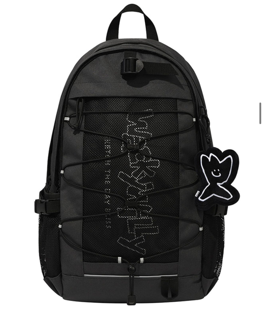 11月10日截🌸人氣爆棚的韓國超紅品牌 小火人🔥Wacky Willy🔥韓國專門店/免稅店 特價啦好抵買‼️網狀繩帶背囊MASH STRING BACKPACK❤️ 炭灰色+送黑色小火人鎖匙扣 | 預訂約3-4星期