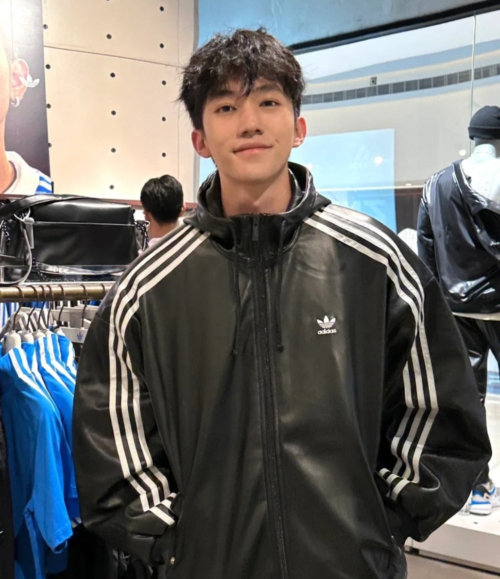 11月10日截🌸Adidas 復古刺繡logo連帽拉鍊皮衣外套 | 預訂約12月中至尾