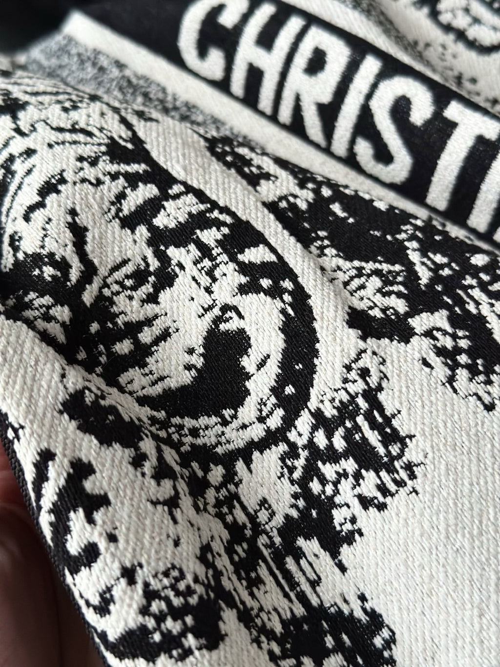 11月14日截🌸Dior VIP gift cushion動物園圖案抱枕 | 預訂約12月中至尾