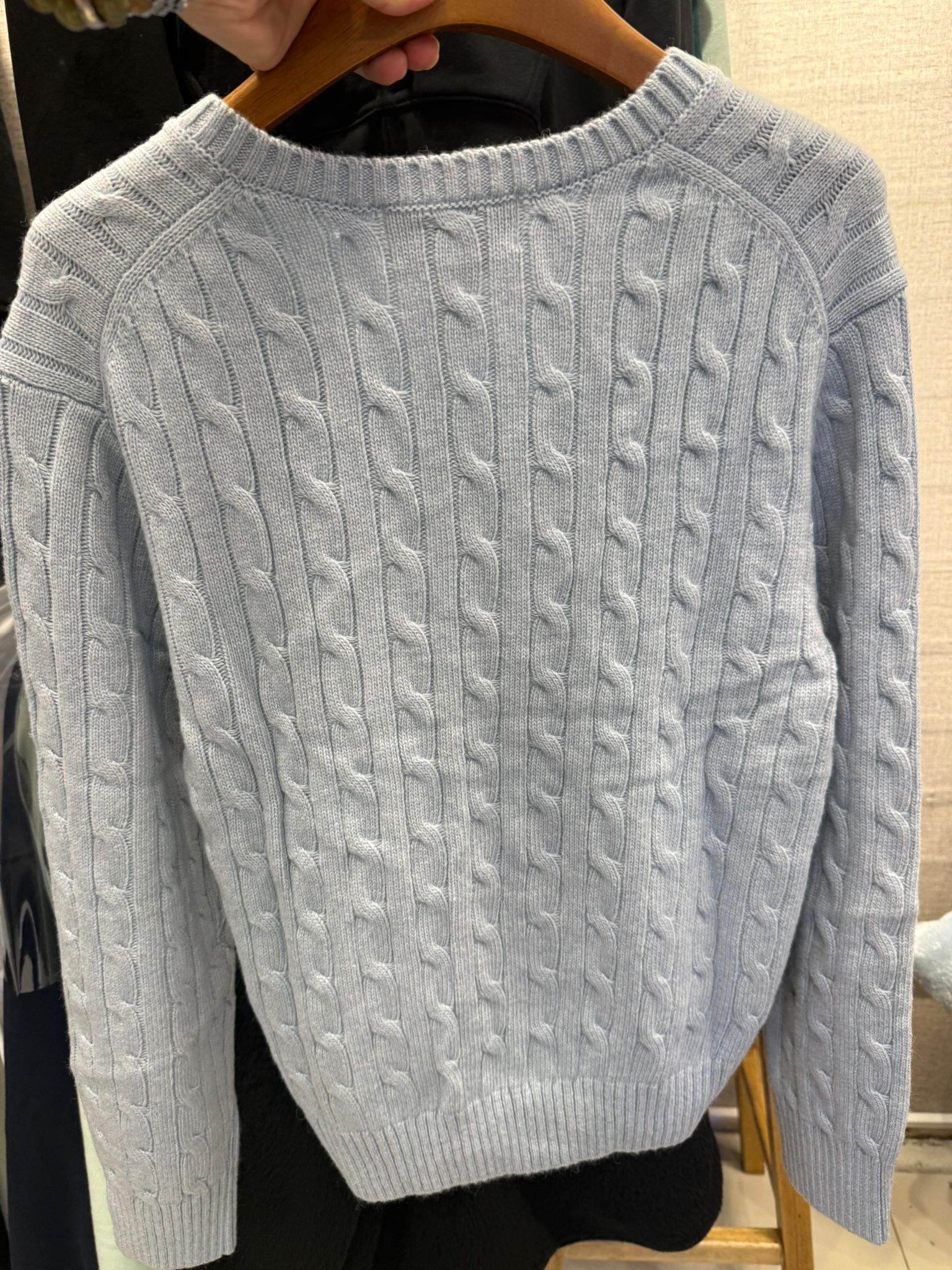 售完即止🌸Who.A.U 係性價比最高又靚又抵😂最新款折扣優惠 小熊🐻女款 針織上衣 | 預訂約3-4星期