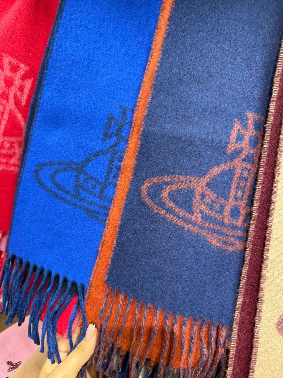 11月12日準時截單‼️‼️不設加單‼️‼️🌸🇯🇵日本直送🇯🇵 靚到咁呀《日本快閃只限2天》Vivienne Westwood 頸巾連線優惠 100%wool | 預訂約12月中至尾