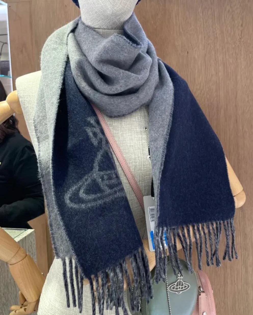 11月12日準時截單‼️‼️不設加單‼️‼️🌸🇯🇵日本直送🇯🇵 靚到咁呀《日本快閃只限2天》Vivienne Westwood 頸巾連線優惠 100%wool | 預訂約12月中至尾