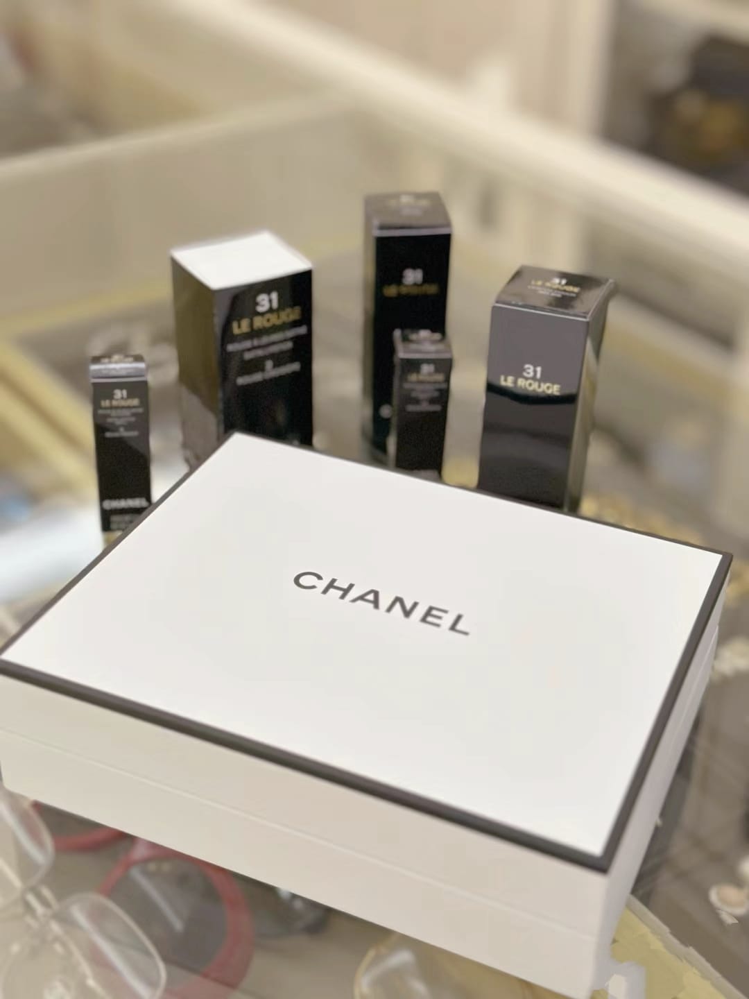 供應商現貨🌸香港專櫃貨 配專櫃紙袋 Chanel香奈兒康鵬街31號唇膏限定禮盒 | 預訂 逢星期一，三返倉執貨 其後約3-5個工作天寄出