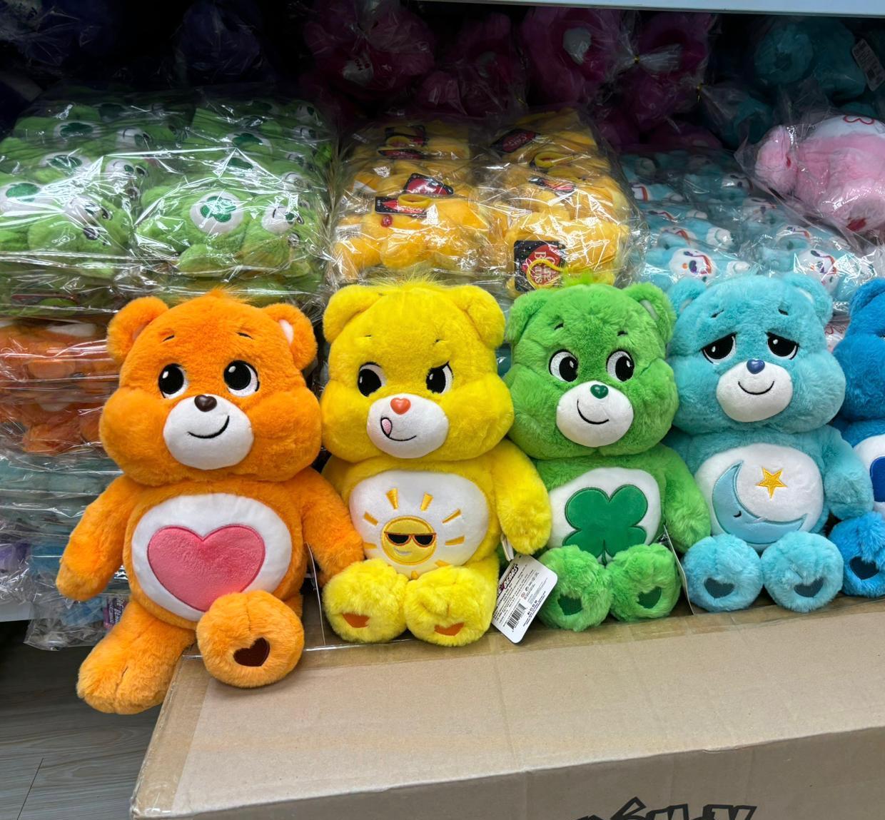 現貨🌸Care Bears 表情毛公仔27cm | 落單後約3-5個工作天寄出