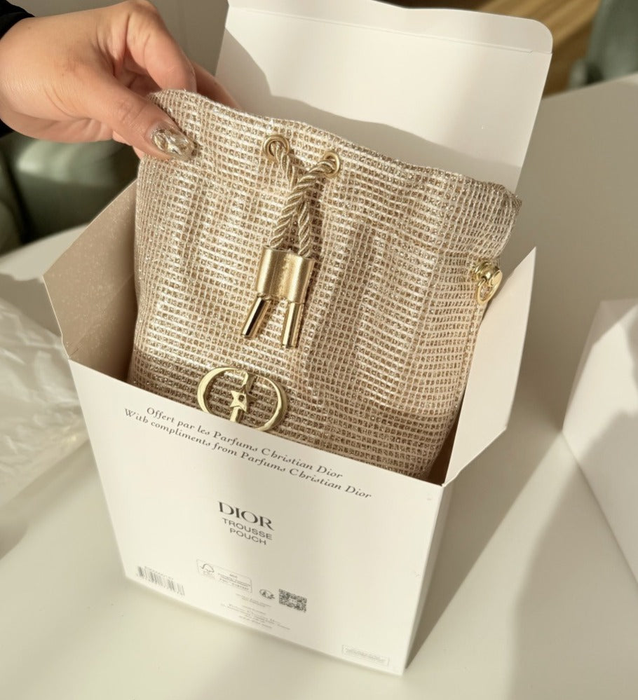 售完即止🌸Dior 聖誕系列水桶袋 美妝專櫃贈品 | 預訂約4-6星期