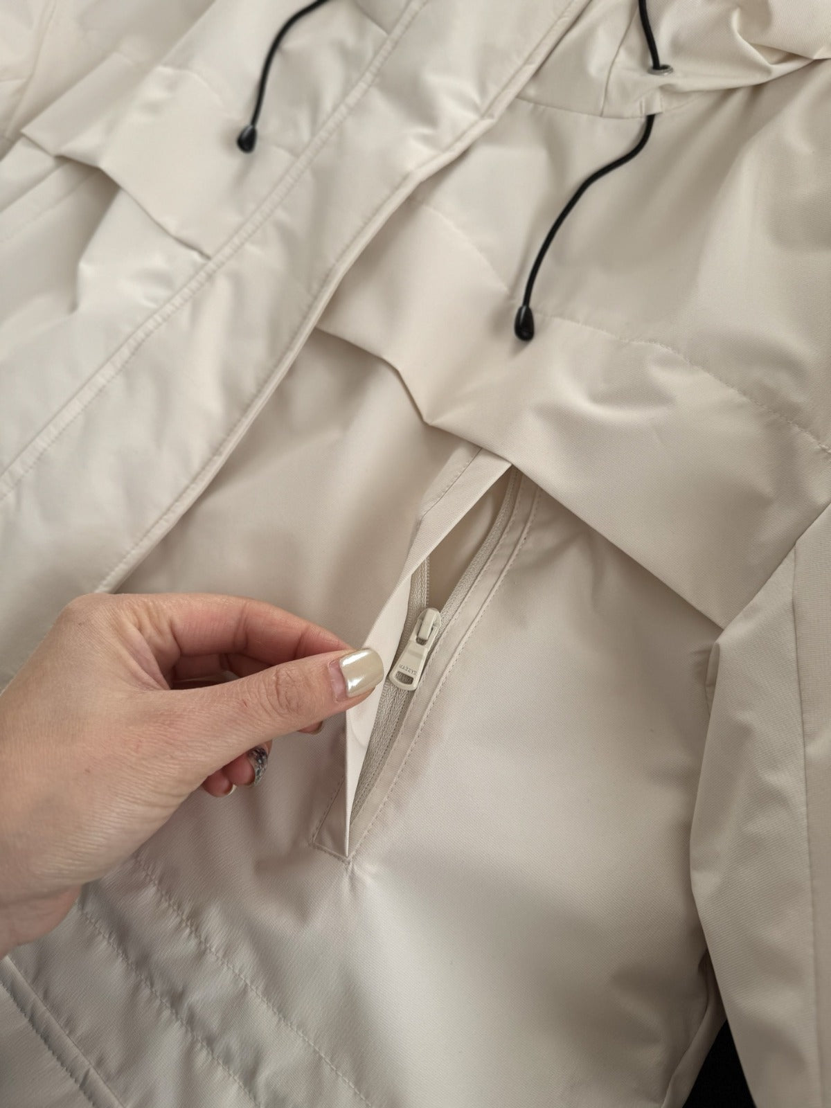 【24小時網站自助下單】🌸HAZZYS 可收腰連帽工裝羽絨服 | 預訂約4-6星期