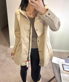 售完即止🌸🇺🇸 美國直送 最新 超抵優惠 Hunter 女款 外套 限時特價 😂 可能想清貨 快手了 | 預訂 落單後約26年3月中至尾