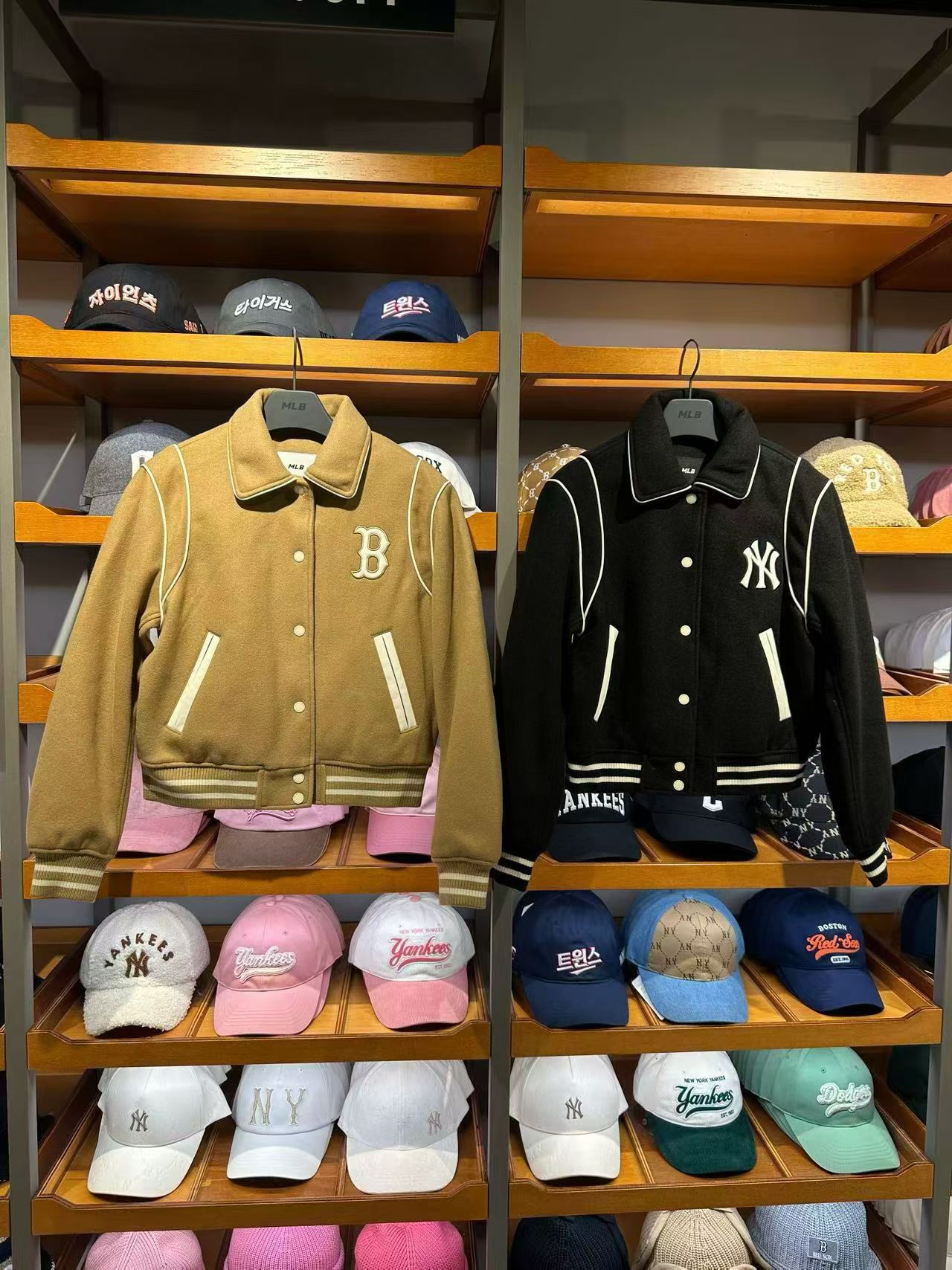 【24小時網站自助下單】🌸🇰🇷Outlet MLB專櫃夾棉外套 | 預訂約3-4星期