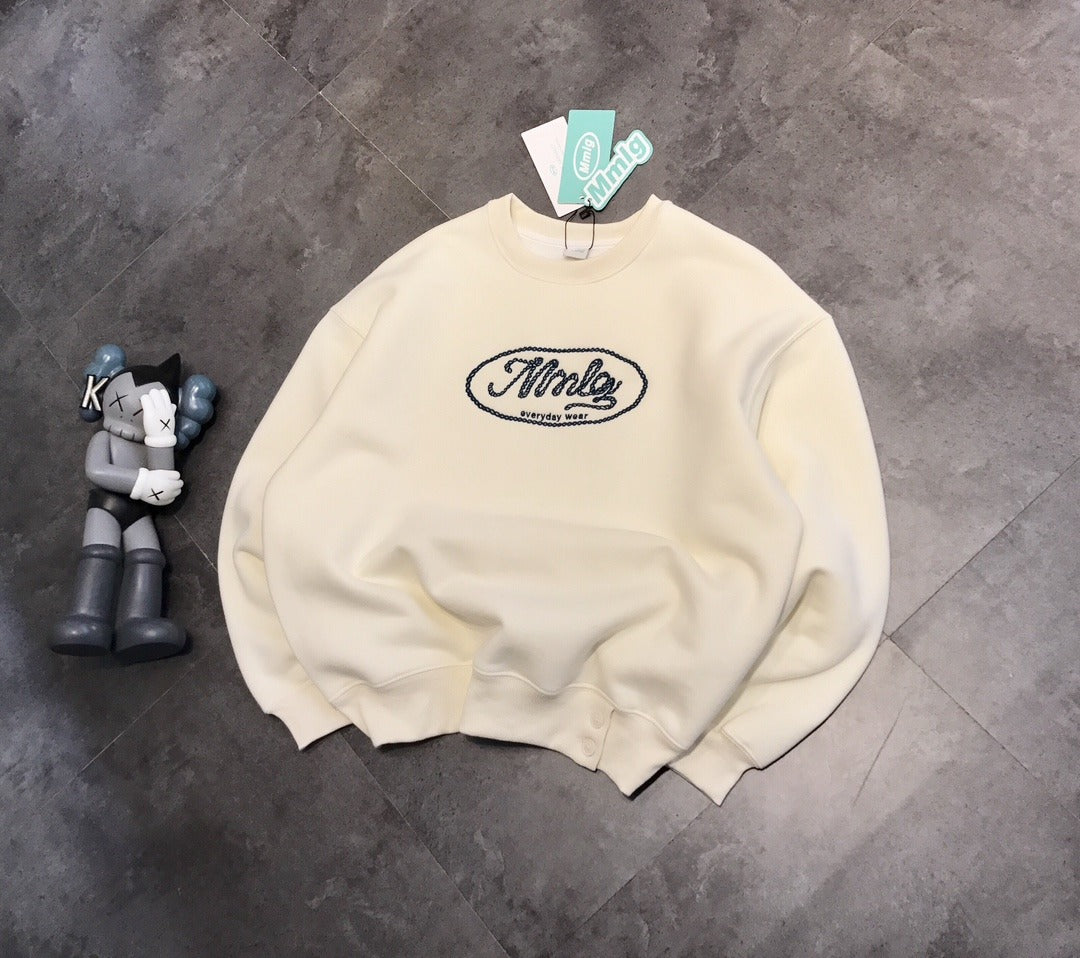 【24小時網站自助下單】2026年1月21日截🌸韓國🇰🇷 Mmlg 刺繡 logo 加絨圓領衛衣 | 預訂約3月初至中