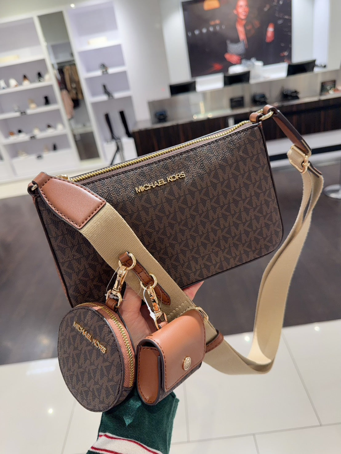 🌸🇺🇸 美國直送 Michael Kors 斜挎三合一 | 預訂 落單後約3月中至尾(受過年假期影響,貨期稍微延長)