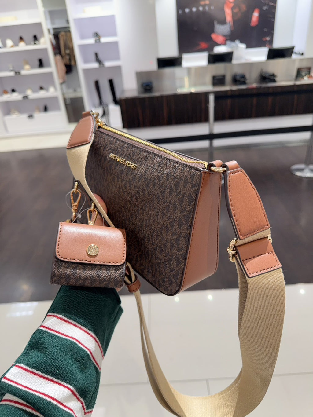 🌸🇺🇸 美國直送 Michael Kors 斜挎三合一 | 預訂 落單後約3月中至尾(受過年假期影響,貨期稍微延長)